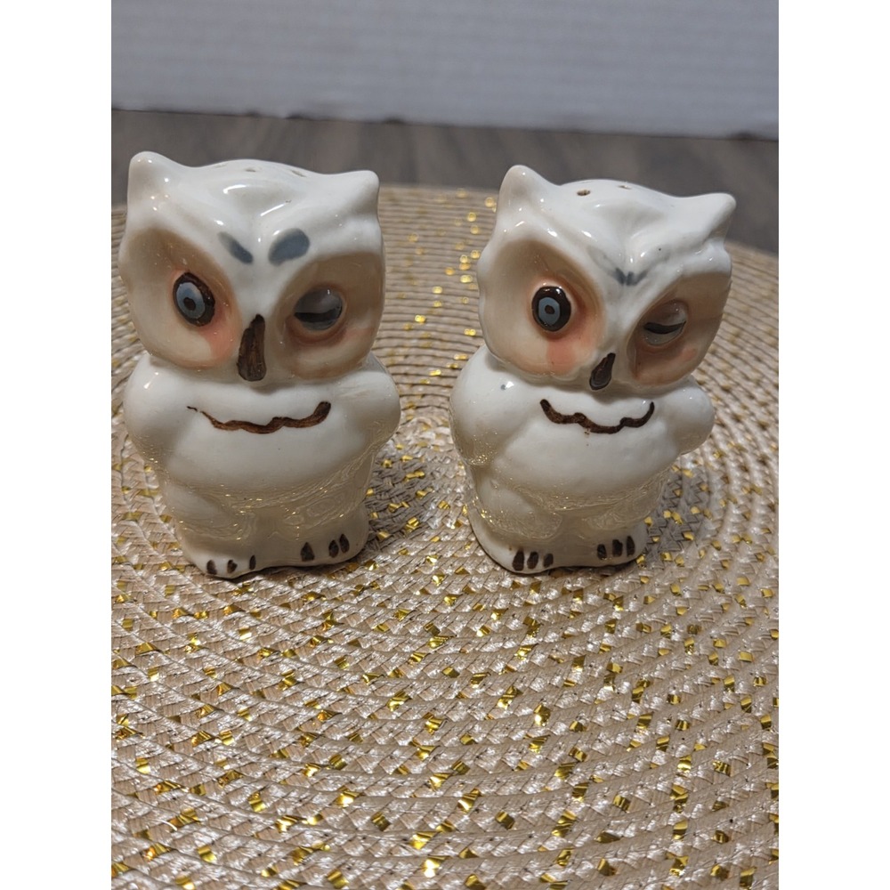 vintage Shawnee Pottery "Winking Owl" ceramic salt and pepper shakers from...
